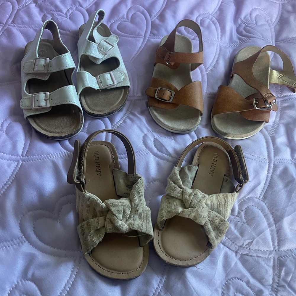 Old Navy and cat and jack size 8 sandals lot of 3